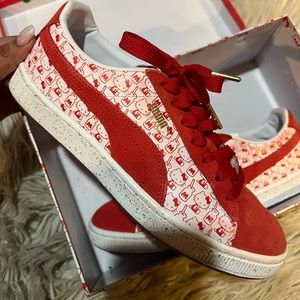 Puma X Hello Kitty 2018, 50 anniversary suede sneakers